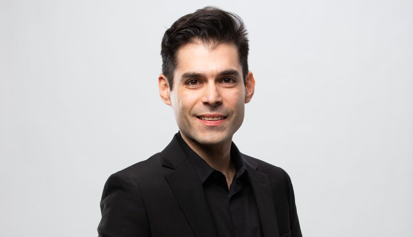 YAN IZQUIERDO